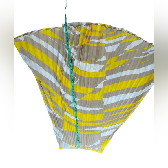 Maxmara Accordion-Pleated Crepe de Chine Skirt - Picture 15 of 15